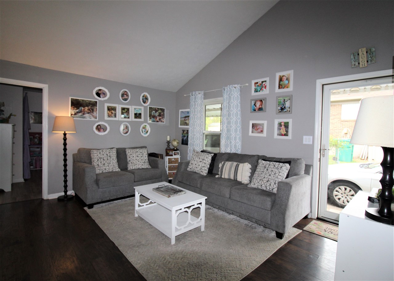 Listing Picture 2666 Delta Court Radcliff, KY 40160 MLS HK10051953