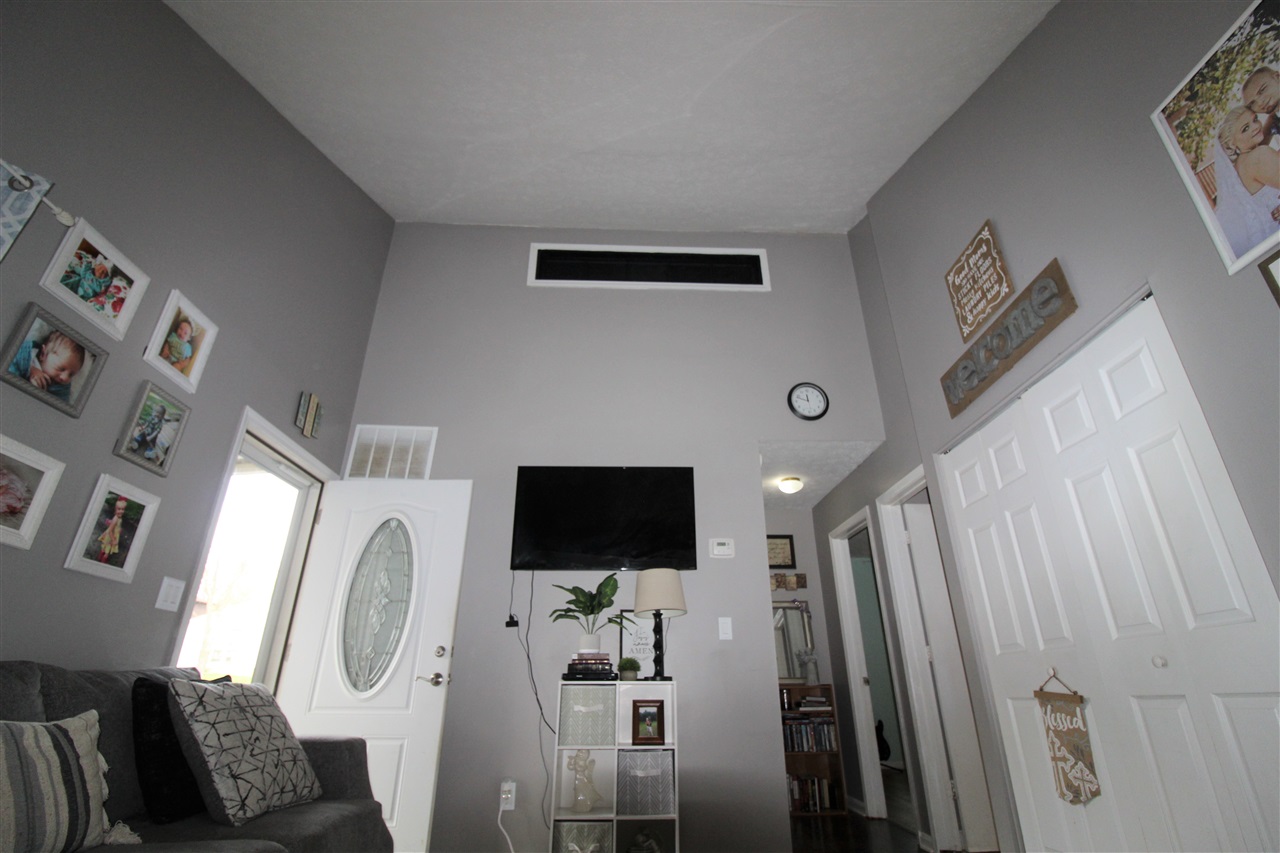 Listing Picture 2666 Delta Court Radcliff, KY 40160 MLS HK10051953