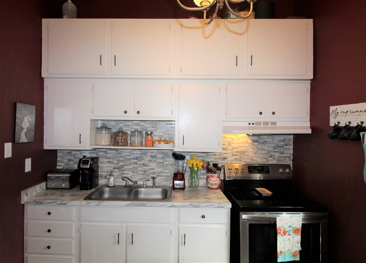 Listing Picture 2666 Delta Court Radcliff, KY 40160 MLS HK10051953