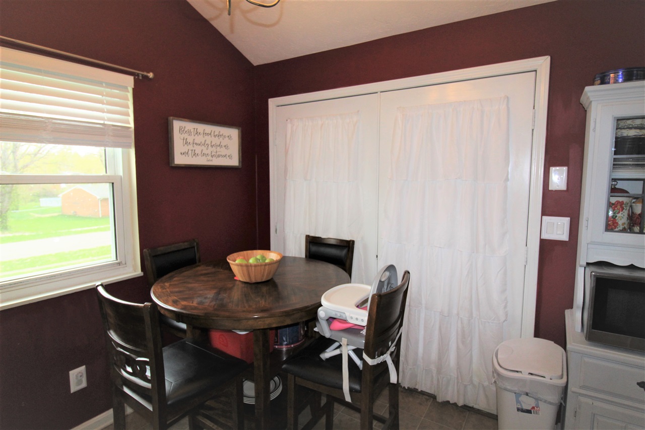 Listing Picture 2666 Delta Court Radcliff, KY 40160 MLS HK10051953