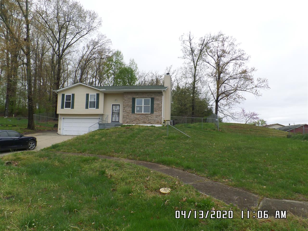 Listing Picture 104 Creekside Court Radcliff, KY 40160 MLS HK10052057