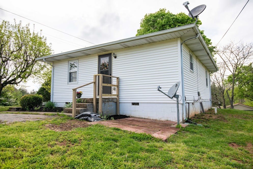 Listing Picture 2260 Knox Avenue Vine Grove, KY 40175 MLS HK10052233