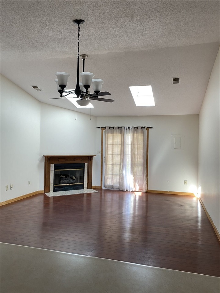 Listing Picture 611 Potomac Court Radcliff, KY 40160 MLS HK10052240