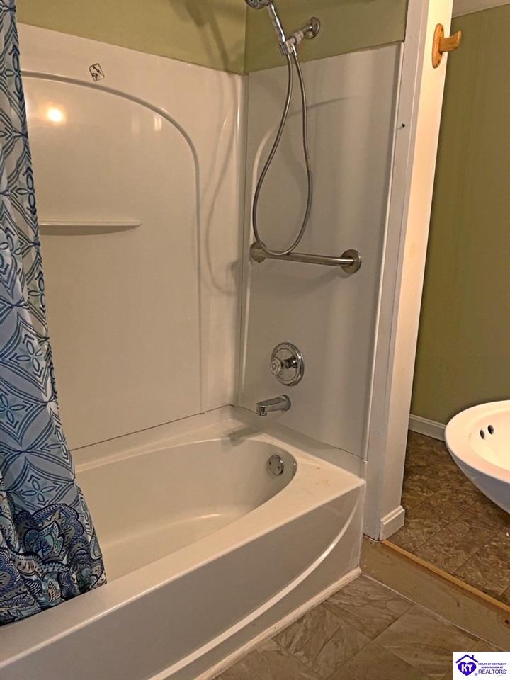 Listing Picture 5771 Lawrenceburg Road , KY 40012 MLS HK10052447