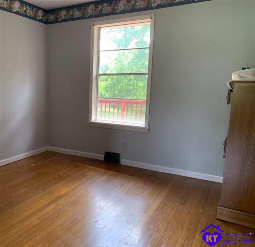 Listing Picture 506 N Depot Street Greensburg, KY 42743 MLS HK10052659