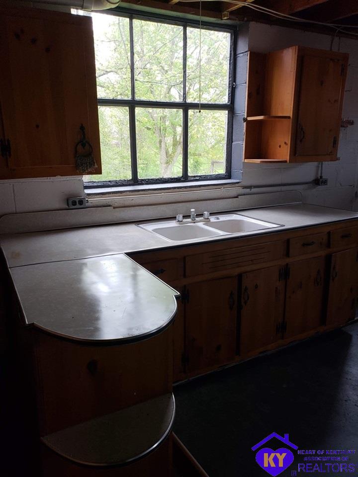 Listing Picture 506 N Depot Street Greensburg, KY 42743 MLS HK10052659