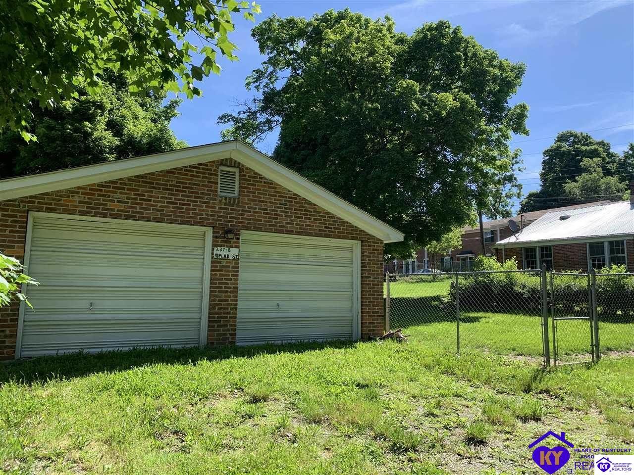 Listing Picture 237 W Poplar Street Elizabethtown, KY 42701 MLS HK10052614