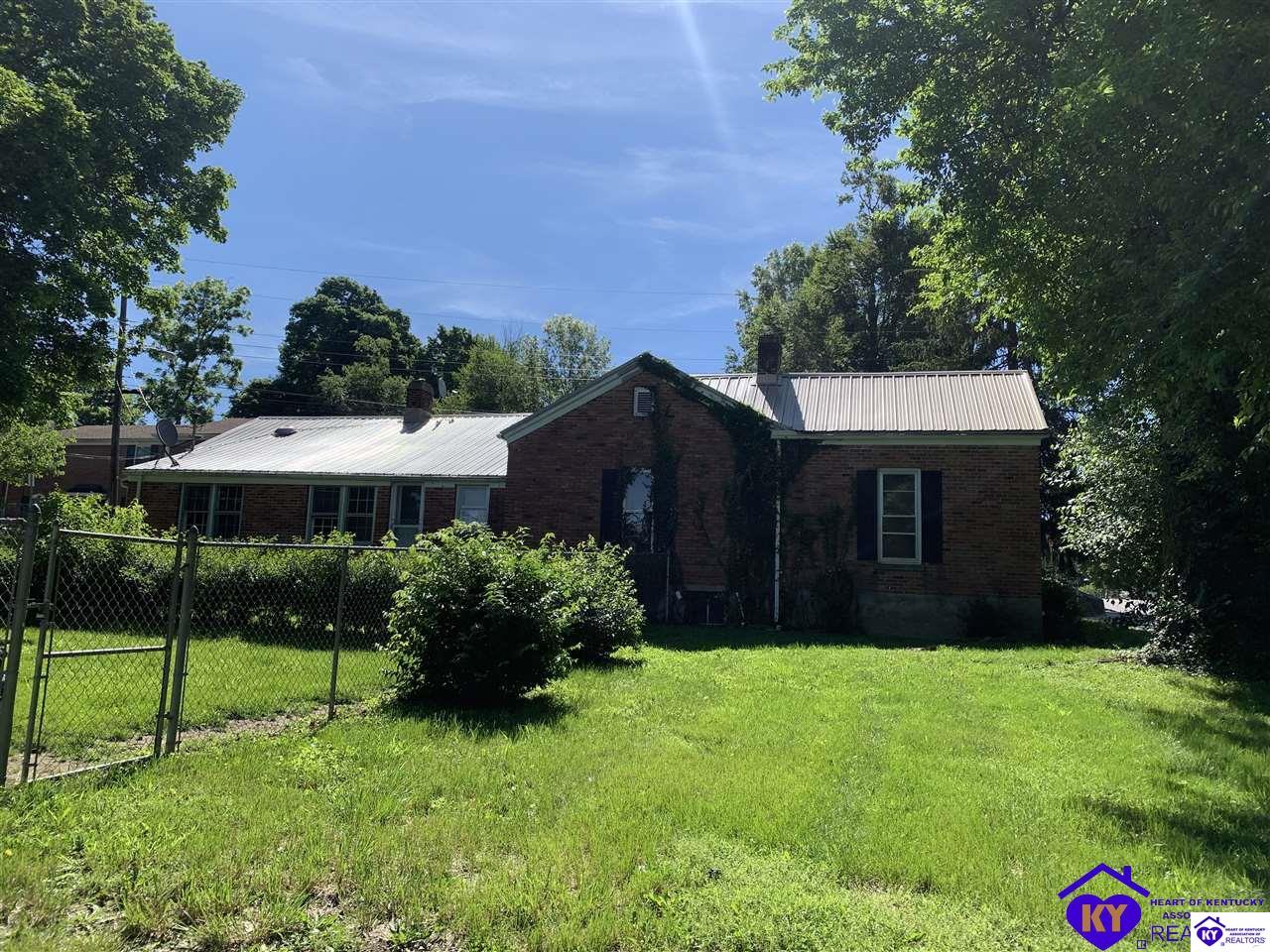 Listing Picture 237 W Poplar Street Elizabethtown, KY 42701 MLS HK10052614