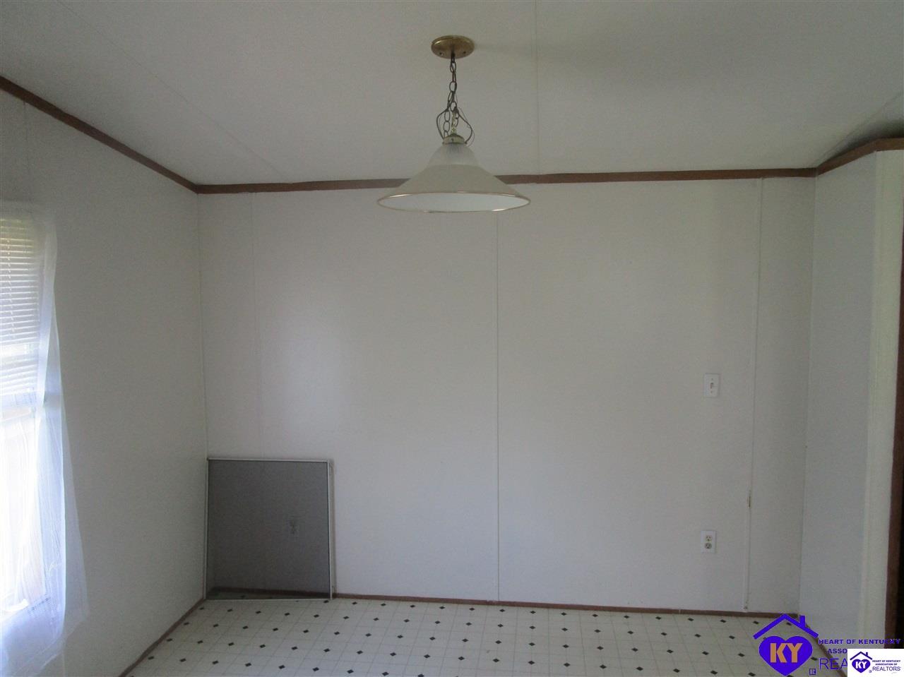 Listing Picture 303 S Meadow Drive Irvington, KY 40146 MLS HK10052861