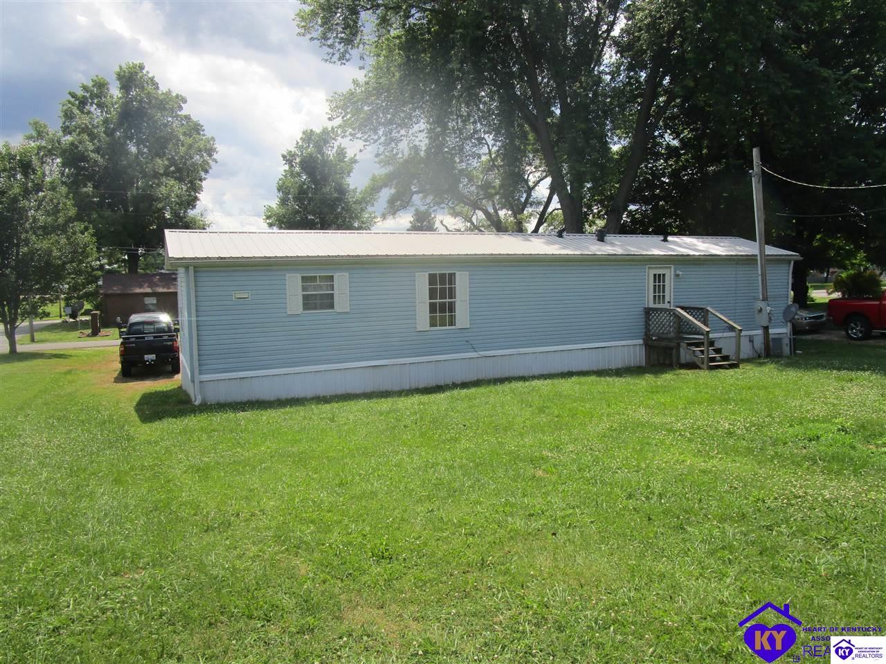 Listing Picture 303 S Meadow Drive Irvington, KY 40146 MLS HK10052861