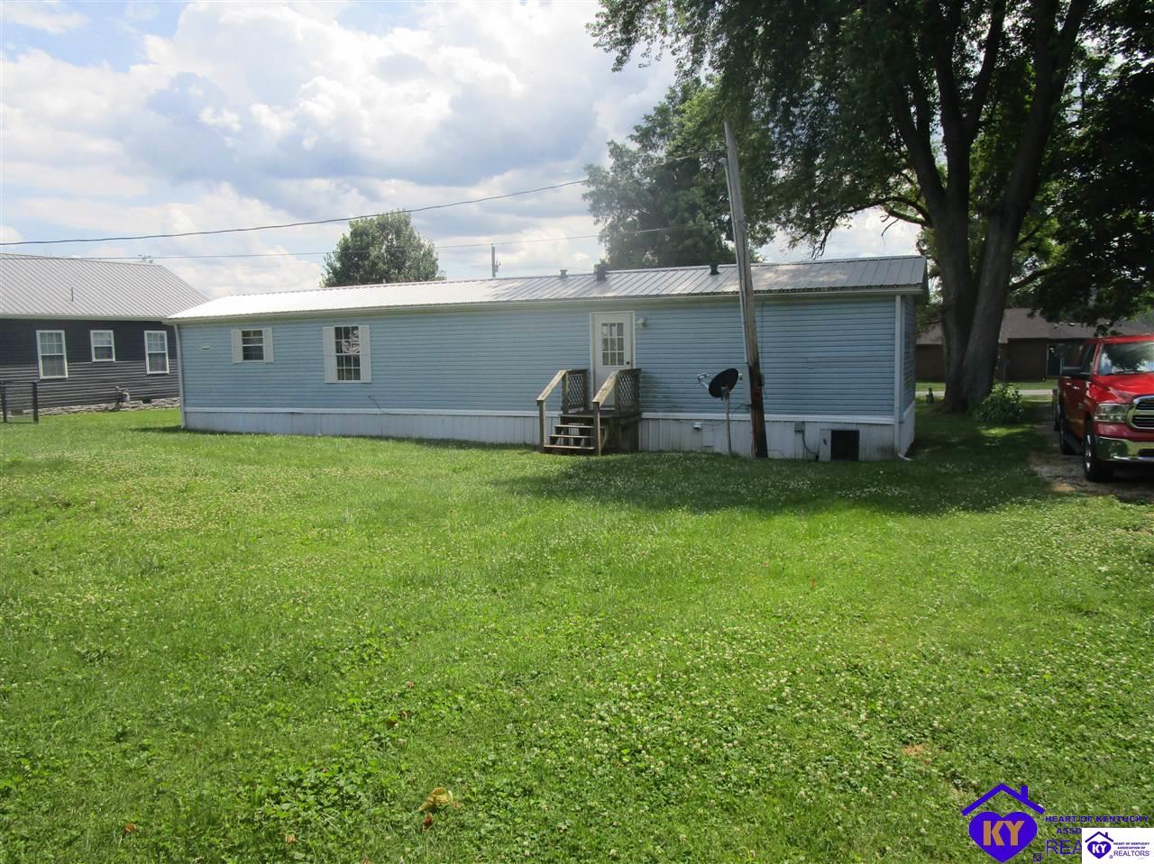 Listing Picture 303 S Meadow Drive Irvington, KY 40146 MLS HK10052861