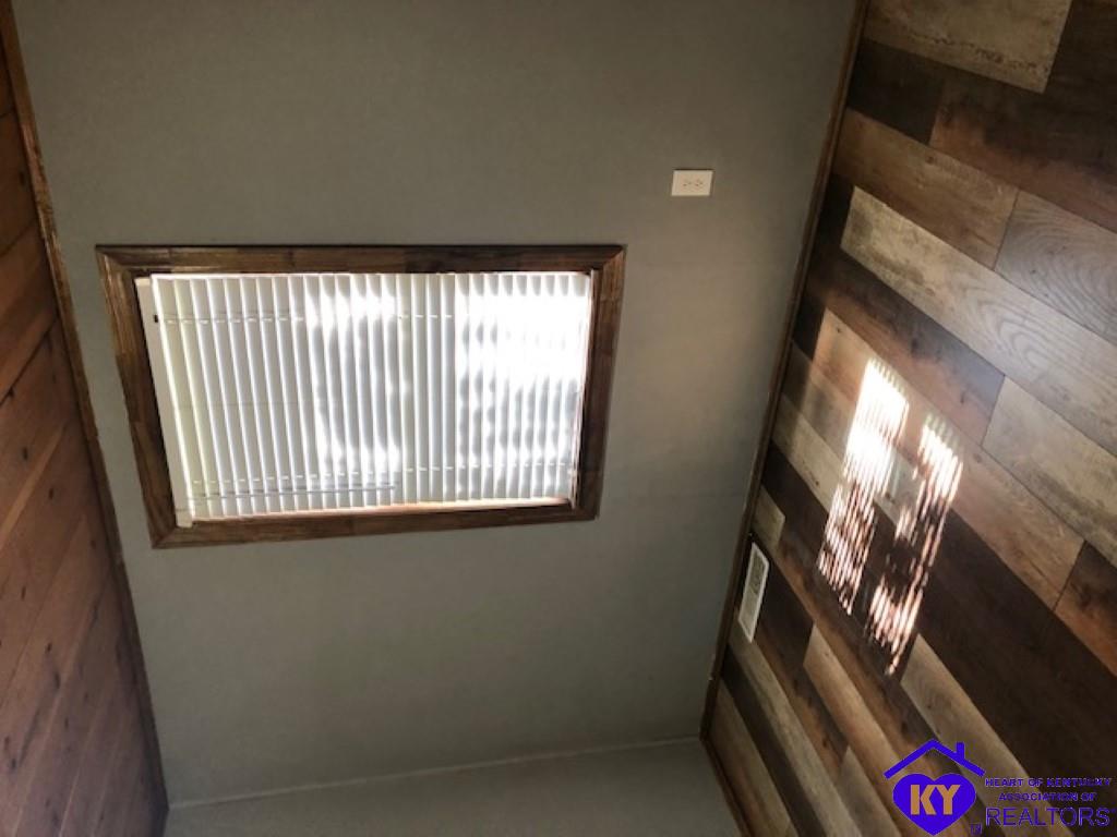 Listing Picture 229 Henry Street Elizabethtown, KY 42701 MLS HK10052923