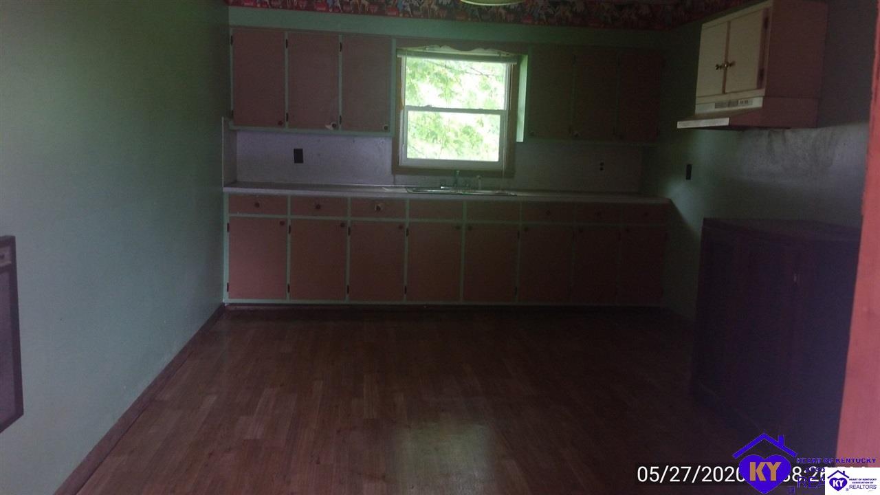 Listing Picture 4586 Speck Ridge Road Elk Horn, KY 42733 MLS HK10053087