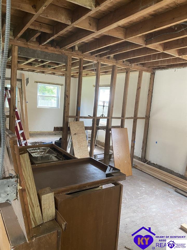 Listing Picture 701 Main Street West Point, KY 40177 MLS HK10053560