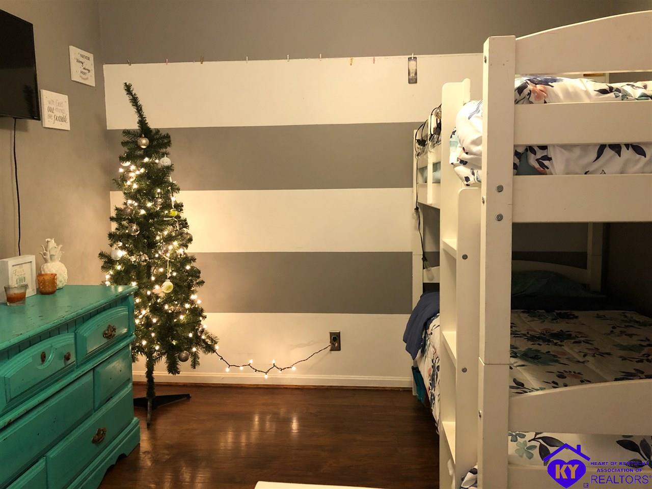 Listing Picture 101 W Locust Street Greensburg, KY 42743 MLS HK10054550