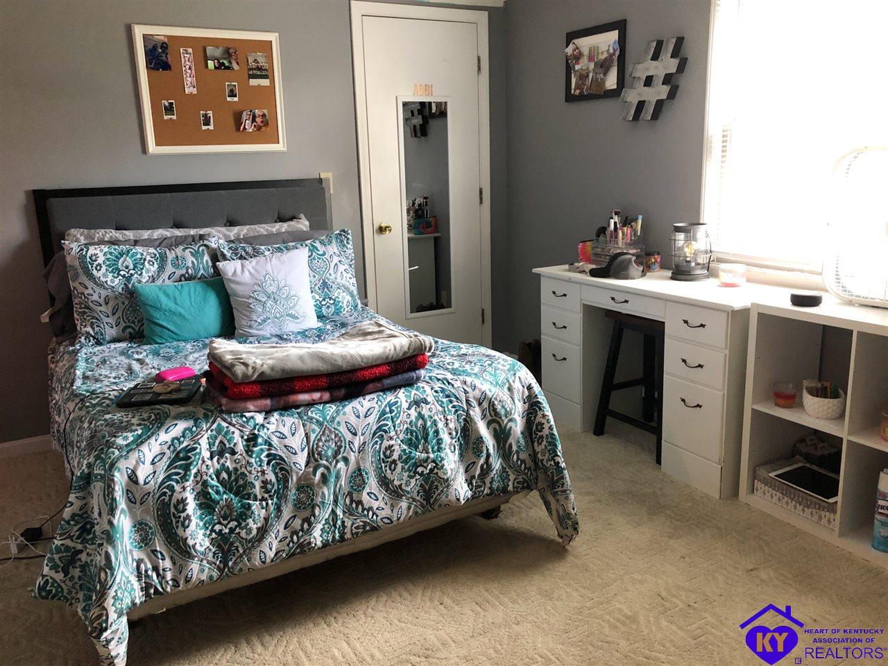 Listing Picture 101 W Locust Street Greensburg, KY 42743 MLS HK10054550