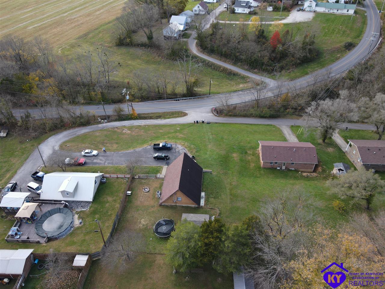 Listing Picture 101 W Locust Street Greensburg, KY 42743 MLS HK10054550