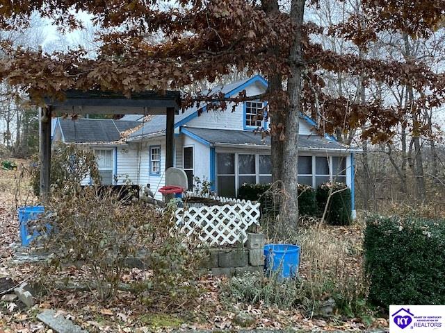 Listing Picture 122 Lawrence Lane McDaniels, KY 40152 MLS HK10050737