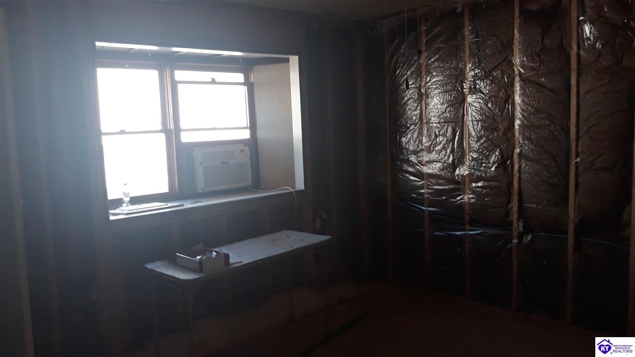 Listing Picture 815 Hawkins Drive Elizabethtown, KY 42701 MLS HK10051251