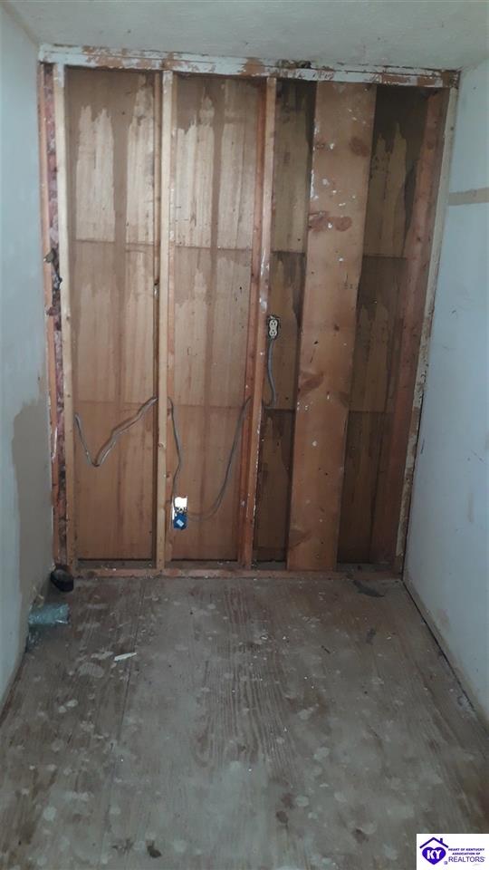 Listing Picture 815 Hawkins Drive Elizabethtown, KY 42701 MLS HK10051251