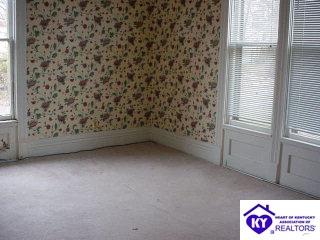 Listing Picture 309 College Street Hodgenville, KY 42748 MLS HK57379