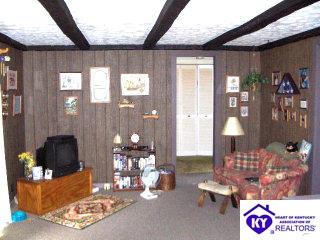 Listing Picture 218 E Maple Avenue Irvington, KY 40146 MLS HK9991321