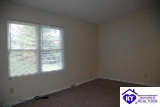 Listing Picture 112 Deborah Street Radcliff, KY 40160 MLS HK9993066