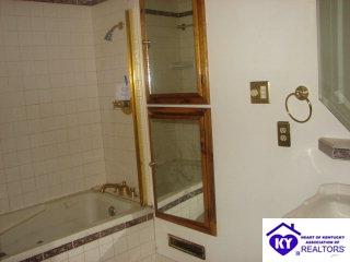 Listing Picture 416 Knox Avenue Vine Grove, KY 40175 MLS HK9994267