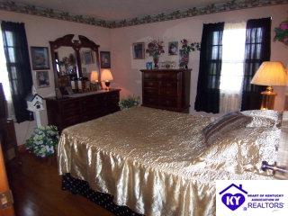 Listing Picture 33 Masters Street Elizabethtown, KY 42701 MLS HK9994523