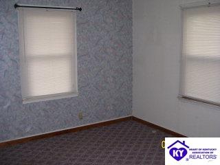 Listing Picture 716 Westview Drive Elizabethtown, KY 42701 MLS HK9994710