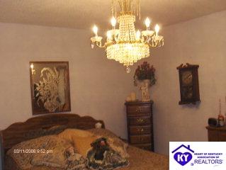 Listing Picture 51 Hickory Hill Drive Elizabethtown, KY 42701 MLS HK9995244