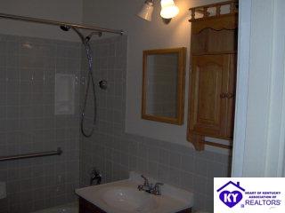 Listing Picture 413 Village Drive Elizabethtown, KY 42701 MLS HK9996430