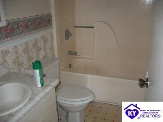 Listing Picture 106 Dixon Avenue Elizabethtown, KY 42701 MLS HK9995999