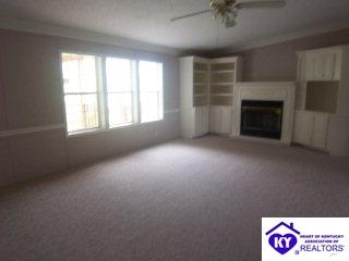 Listing Picture 500 Robbins Drive Vine Grove, KY 40175 MLS HK9996314