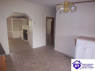 Listing Picture 500 Robbins Drive Vine Grove, KY 40175 MLS HK9996314