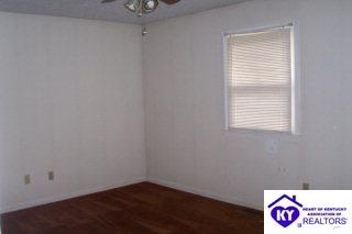 Listing Picture 408 Franklin Avenue Elizabethtown, KY 42701 MLS HK9996173