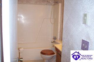 Listing Picture 408 Franklin Avenue Elizabethtown, KY 42701 MLS HK9996173