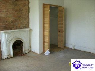 Listing Picture 1042 S 7th Street Louisville, KY 40203 MLS HK9996781