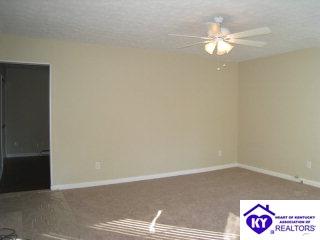 Listing Picture 315 Par Lane Elizabethtown, KY 42701 MLS HK9996976