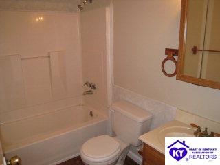 Listing Picture 315 Par Lane Elizabethtown, KY 42701 MLS HK9996976