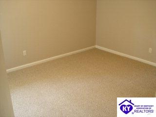 Listing Picture 1401 Kentucky Drive Elizabethtown, KY 42704 MLS HK9997498