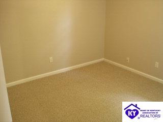 Listing Picture 1401 Kentucky Drive Elizabethtown, KY 42704 MLS HK9997498