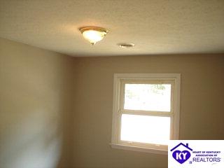 Listing Picture 1401 Kentucky Drive Elizabethtown, KY 42704 MLS HK9997498