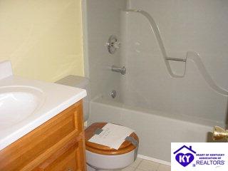 Listing Picture 104 Morning Glory Court Radcliff, KY 40160 MLS HK9997798