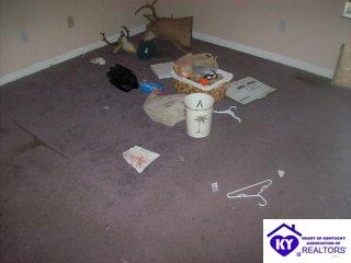 Listing Picture 125 Ashley Court Louisville, KY 40229 MLS HK9997644