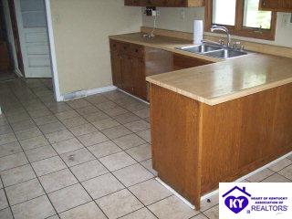 Listing Picture 4002 Dixie Avenue Bardstown, KY 40004 MLS HK9997662