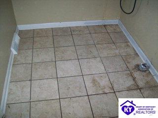 Listing Picture 4002 Dixie Avenue Bardstown, KY 40004 MLS HK9997662