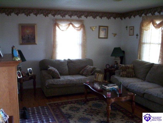 Listing Picture 2820 Hodgenville Road Elizabethtown, KY 42701 MLS HK9998074