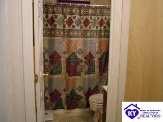 Listing Picture 56 Beech Court Elizabethtown, KY 42701 MLS HK9997666