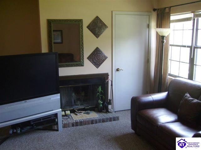 Listing Picture 106A Melanie Lane Elizabethtown, KY 42701 MLS HK9998245